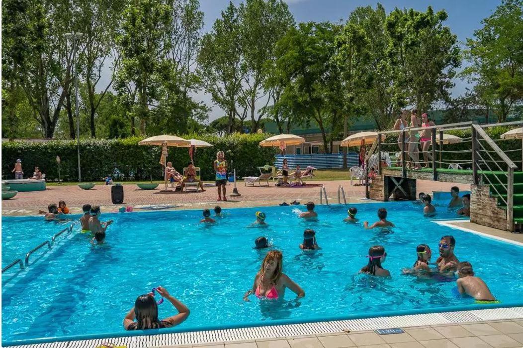 Vacanceselect Mobil Homes - Camping Pineta Sul Mare Camping Village Cesenatico Exterior foto